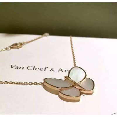Butterfly Pendant Necklace 18K Yellow Gold , Van  Butterfly Necklace