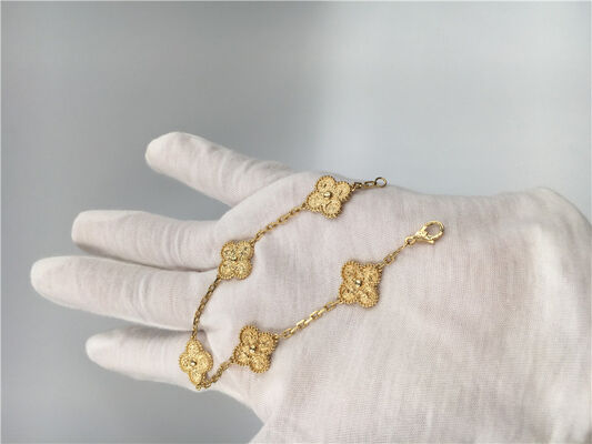 Flower Shaped 18K Gold Bracelet 5 Motifs VCARO1IE00 For Girlfriend / Wife