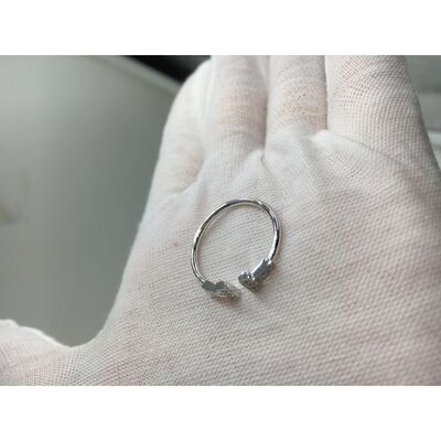 T Wire Ring With Round Brilliant Diamonds , Engagement Rings For Women White Gold