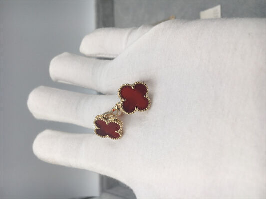 Van  Arpels Vintage Alhambra earrings 18k yellow gold with carnelian