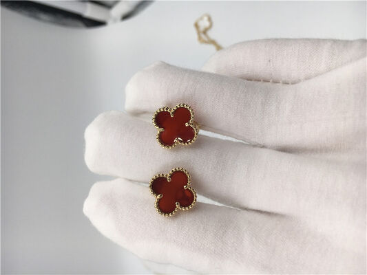 Van  Arpels Sweet Alhambra earstuds 18k yellow gold with carnelian
