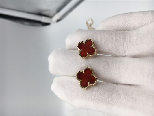 Van  Arpels Sweet Alhambra earstuds 18k yellow gold with carnelian