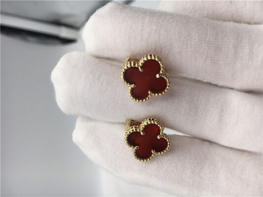Van  Arpels Sweet Alhambra earstuds 18k yellow gold with carnelian