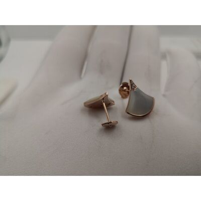 No Diamond Custom Gold Jewelry DIVA Earring In 18kt Gold White Gold With Gemstone