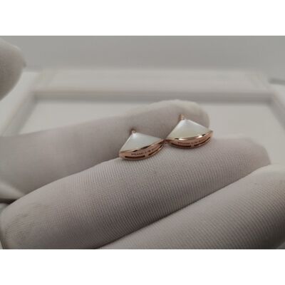 No Diamond Custom Gold Jewelry DIVA Earring In 18kt Gold White Gold With Gemstone