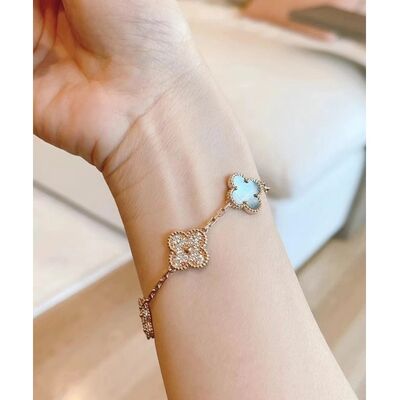 18K Gold And Real Diamonds Van  And Arpels 5 Motifs Vintage Alhambra Bracelet