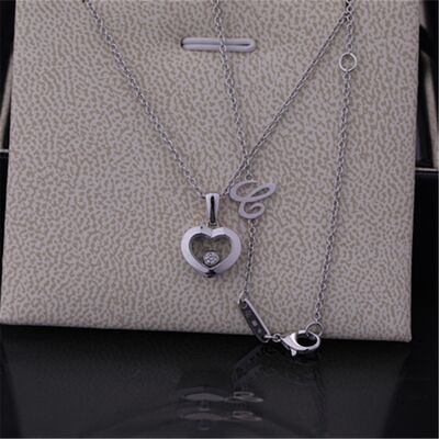 HAPPY DIAMONDS ICONS PENDANT Heart Necklace in ETHICAL WHITE GOLD DIAMOND
