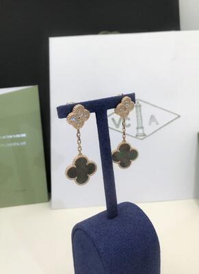 VCARP2R200 Magic Alhambra Earrings 2 Motifs 18K Rose Gold Diamond